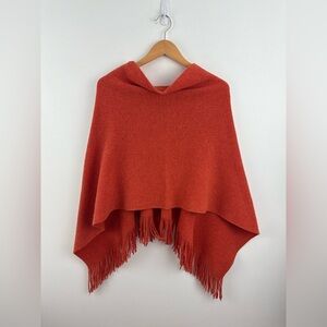 VIOLA FIRENZE  wool poncho Rusty orange. One Size